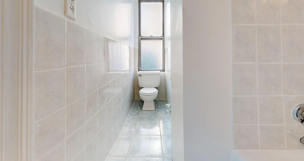 East 38th Street - Photo 6