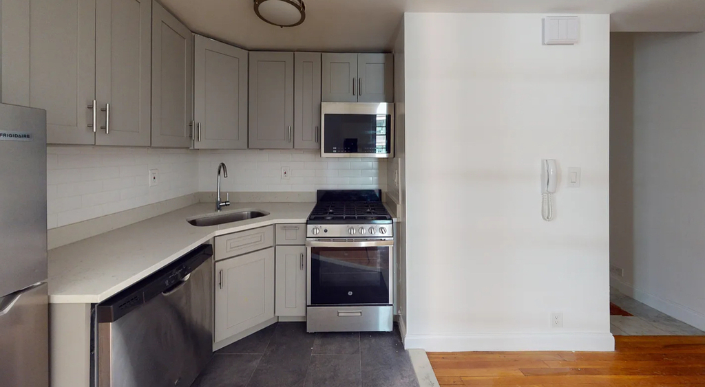 East 38th street  - Photo 1