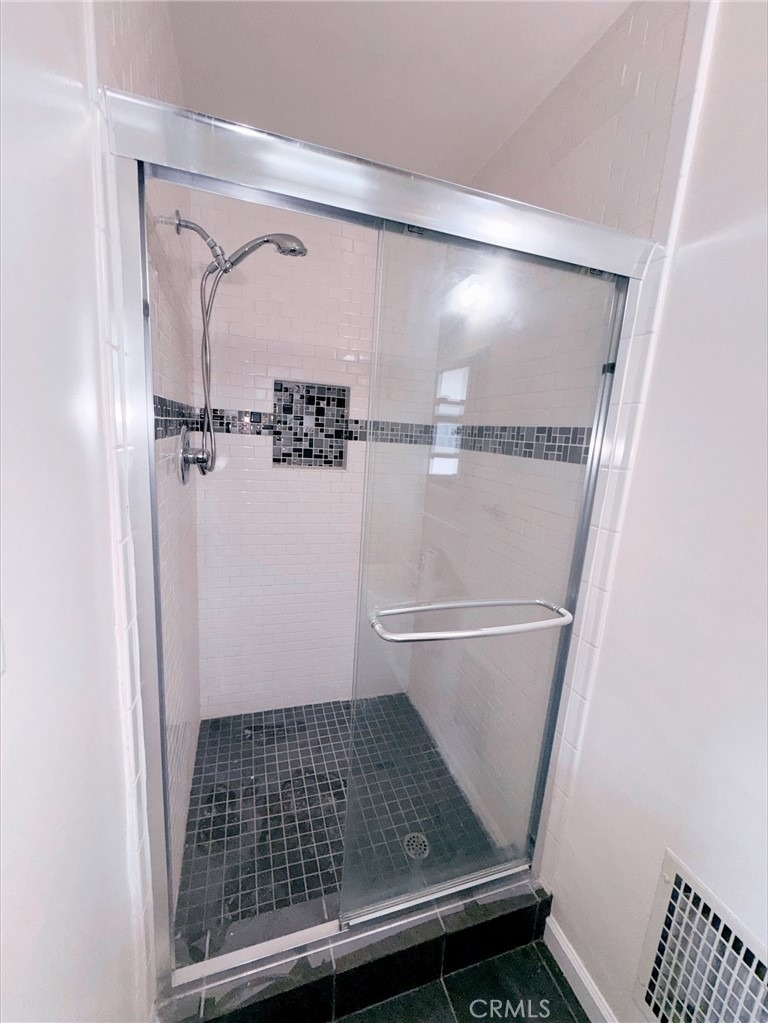 836 E Whitcomb - Photo 18