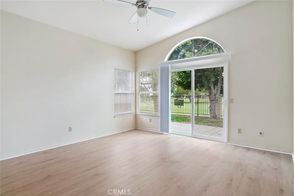2117 Bermuda Dunes - Photo 11