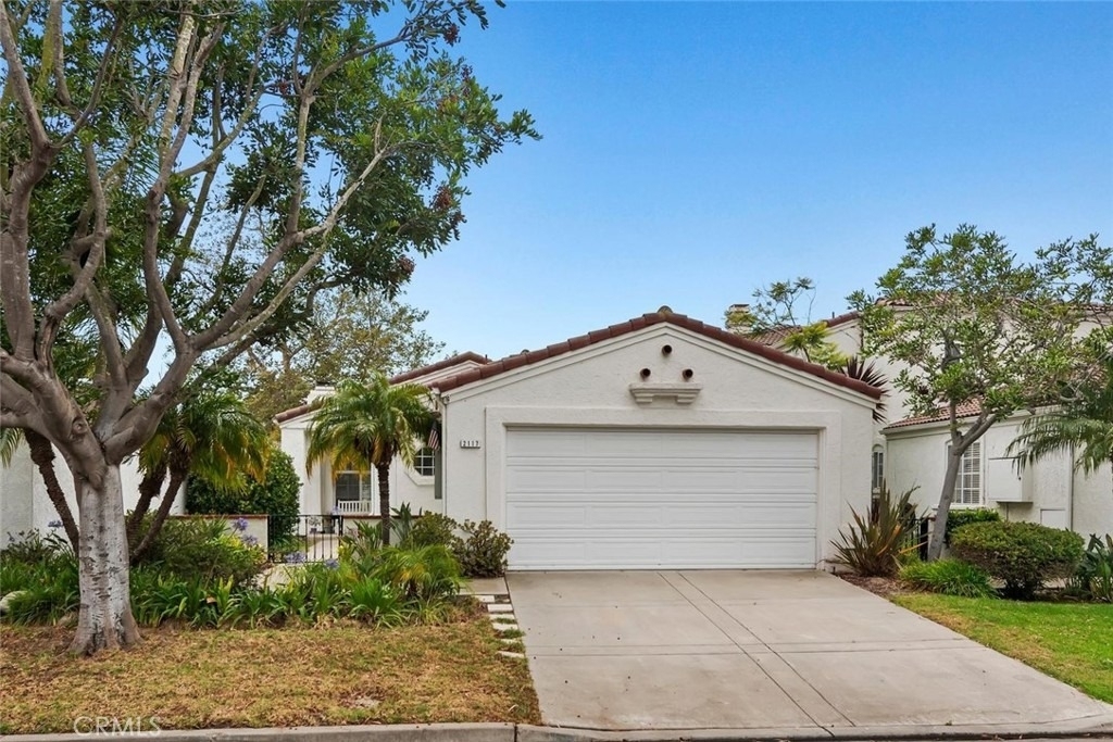 2117 Bermuda Dunes - Photo 0