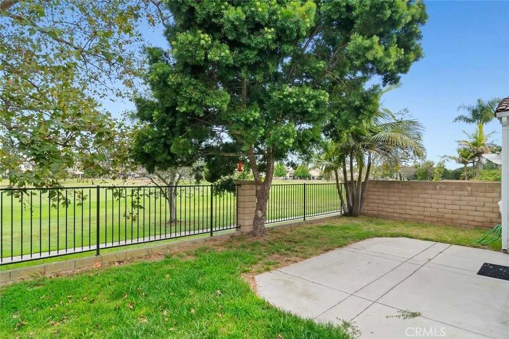2117 Bermuda Dunes - Photo 19