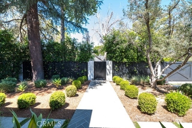 5150 Beeman Avenue - Photo 5