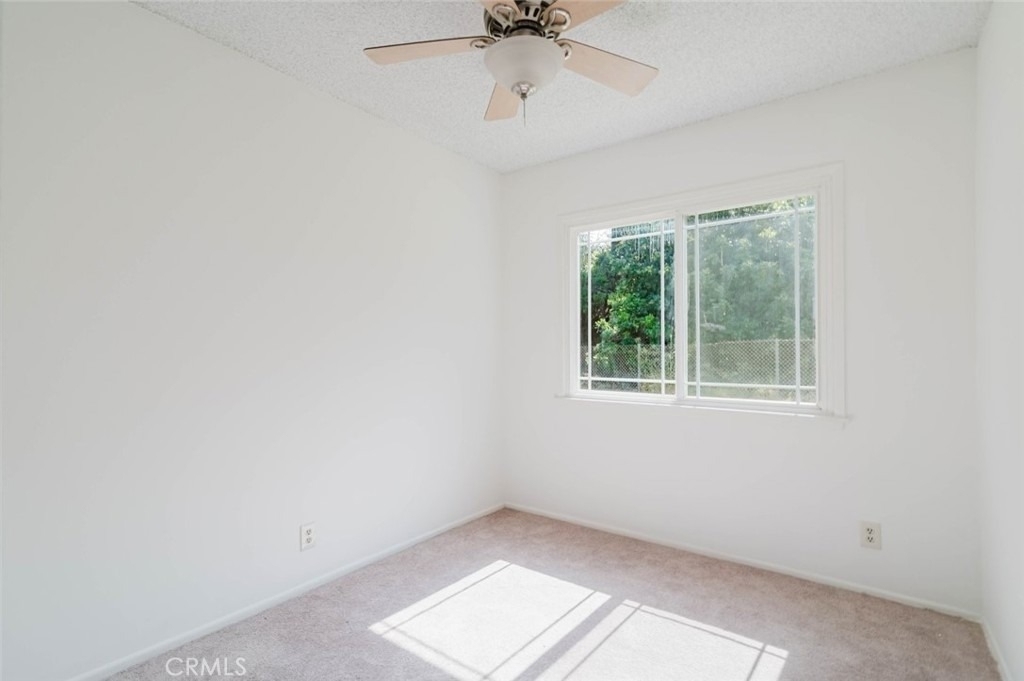 10826 Blucher Avenue - Photo 8