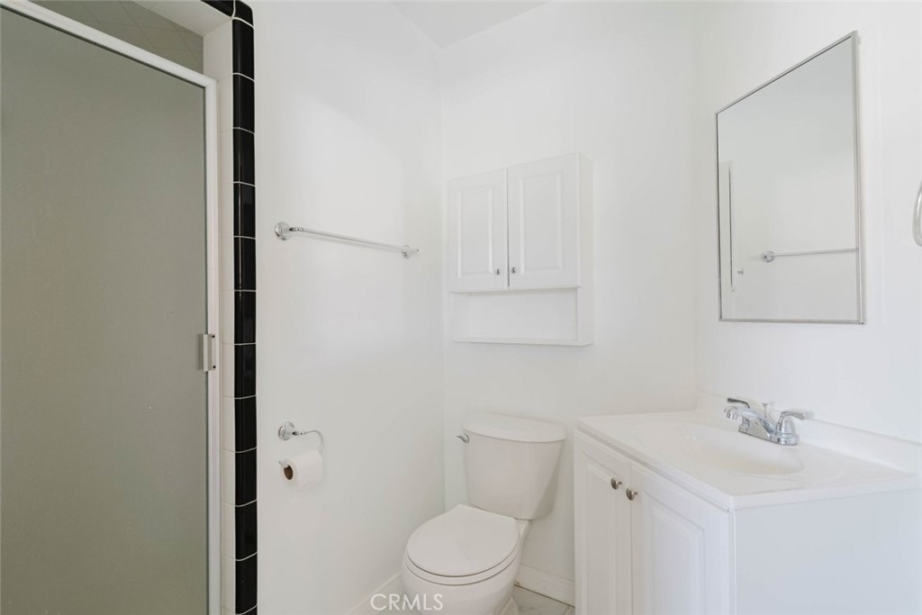 10826 Blucher Avenue - Photo 20