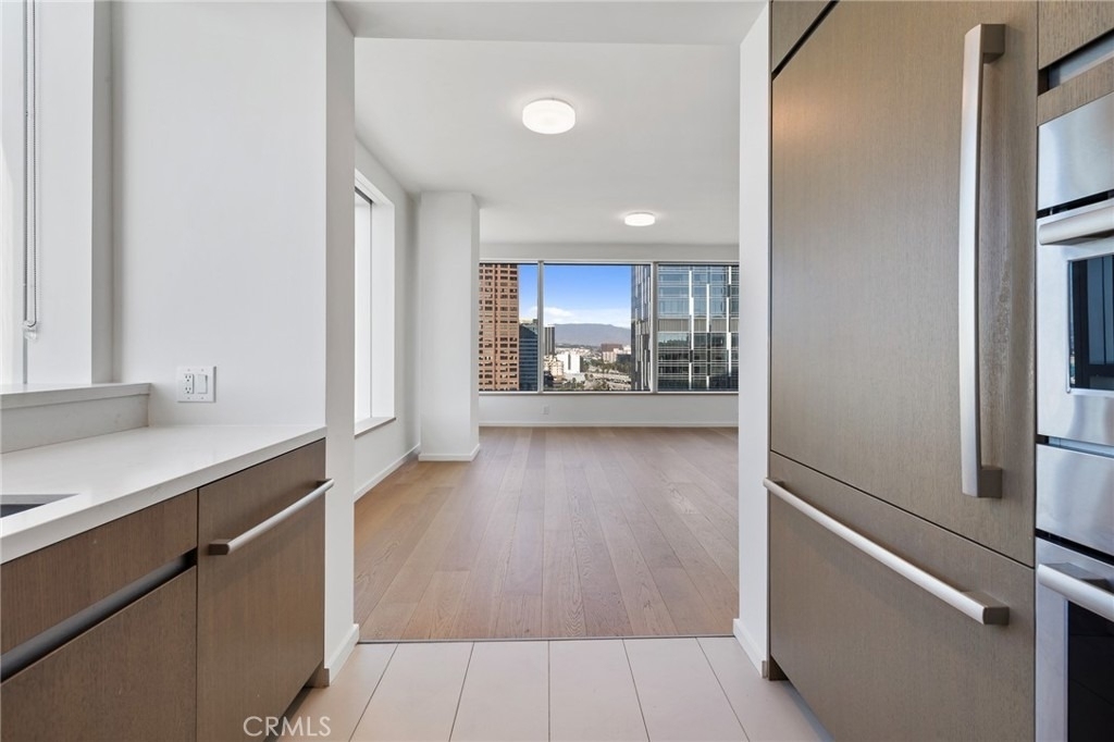 889 Francisco Street - Photo 14