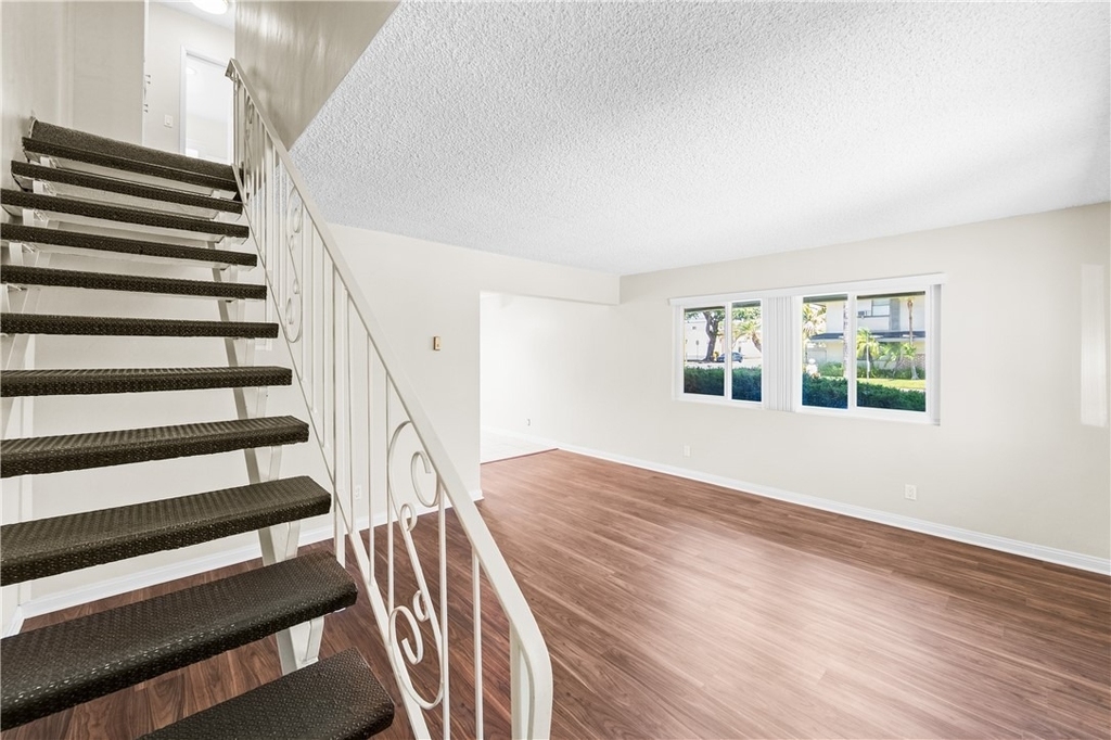 12011 Bailey Street - Photo 4
