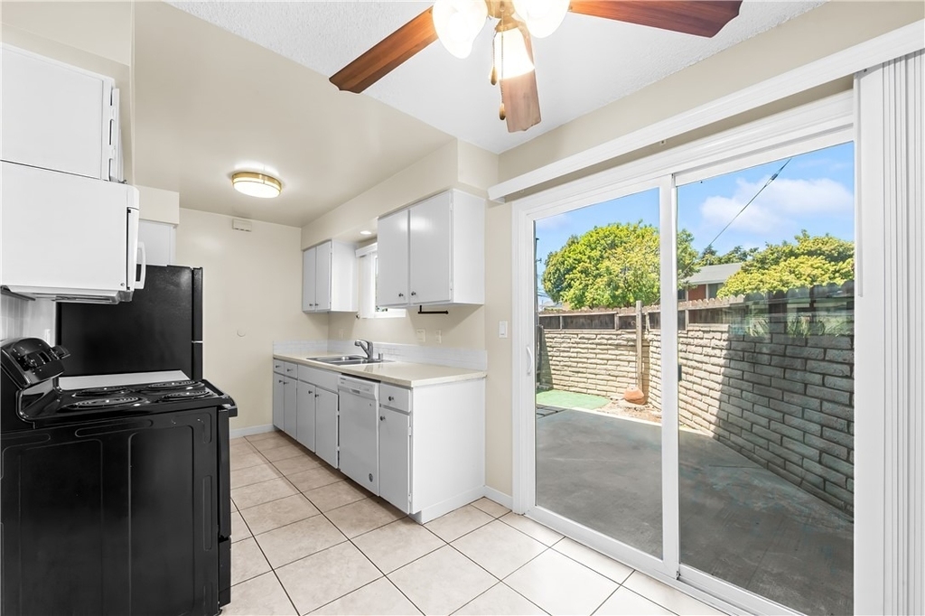 12011 Bailey Street - Photo 16