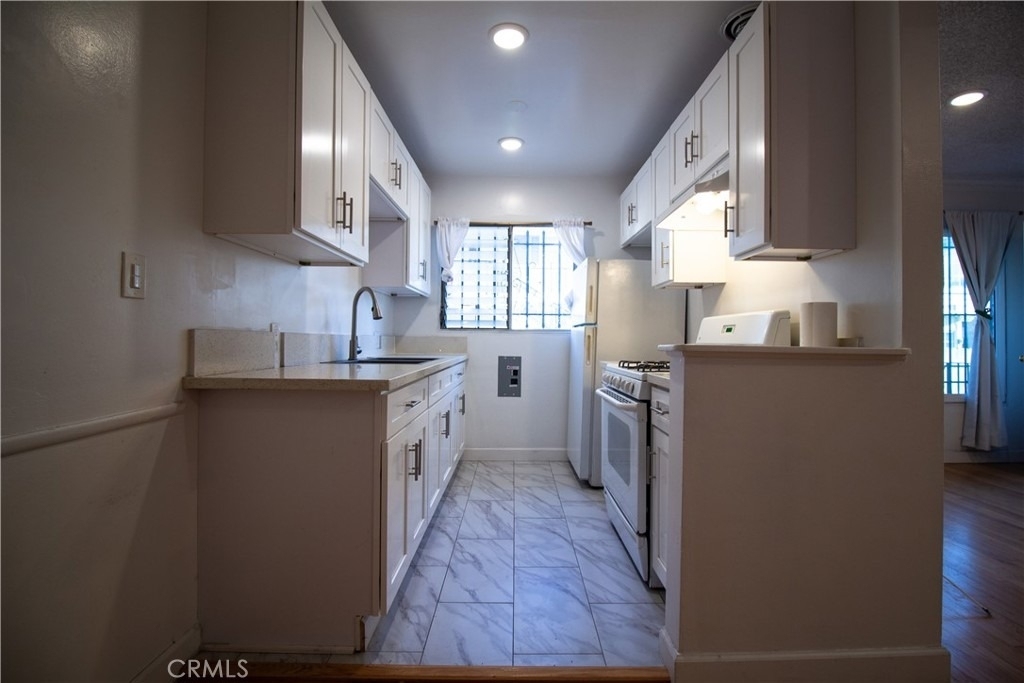 1224 North Mansfield - Photo 7