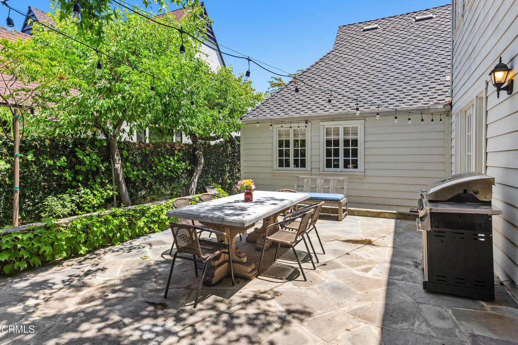840 Victoria Drive - Photo 8