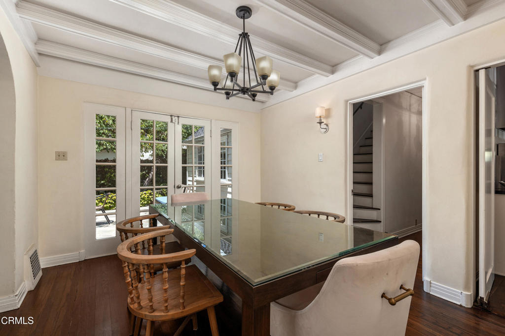 840 Victoria Drive - Photo 10