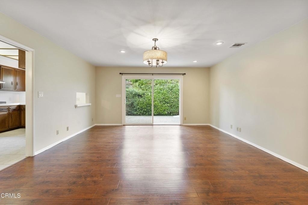 6347 N Muscatel Avenue - Photo 6