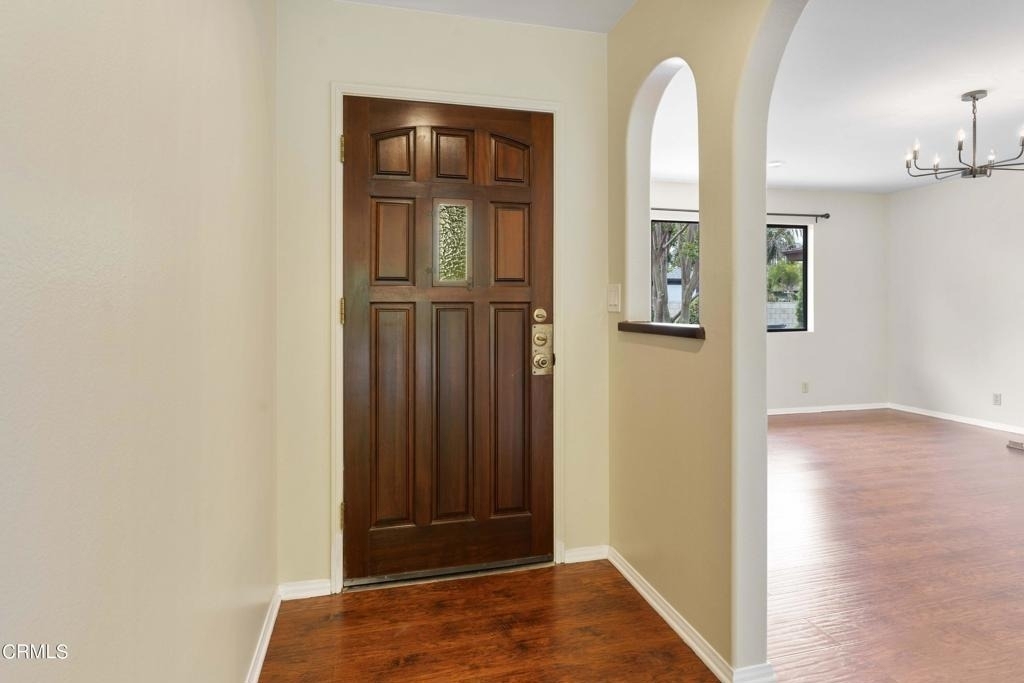 6347 N Muscatel Avenue - Photo 2