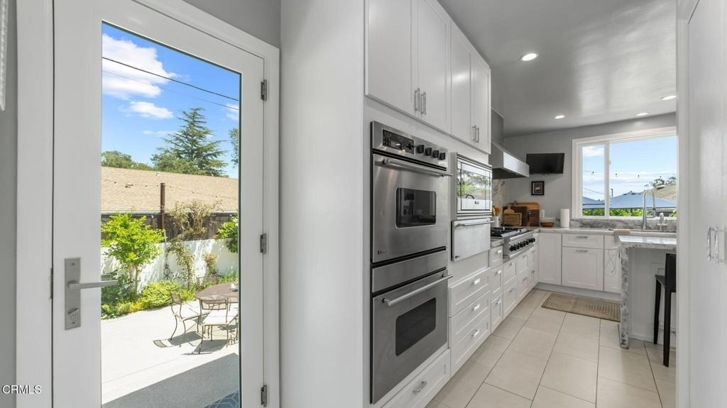 2030 N Altadena Drive - Photo 17