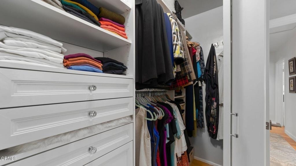 2030 N Altadena Drive - Photo 33