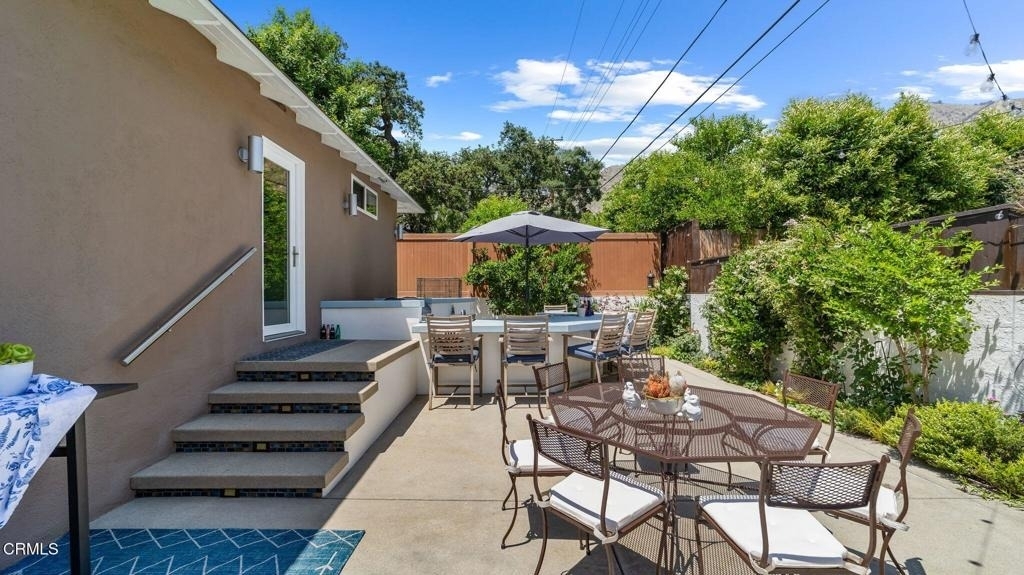 2030 N Altadena Drive - Photo 38