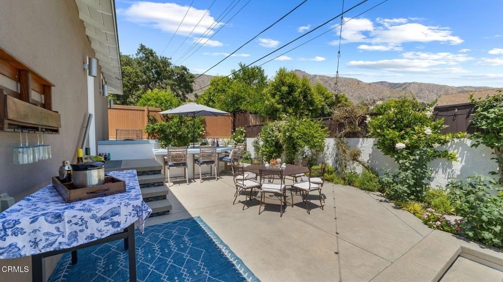 2030 N Altadena Drive - Photo 39