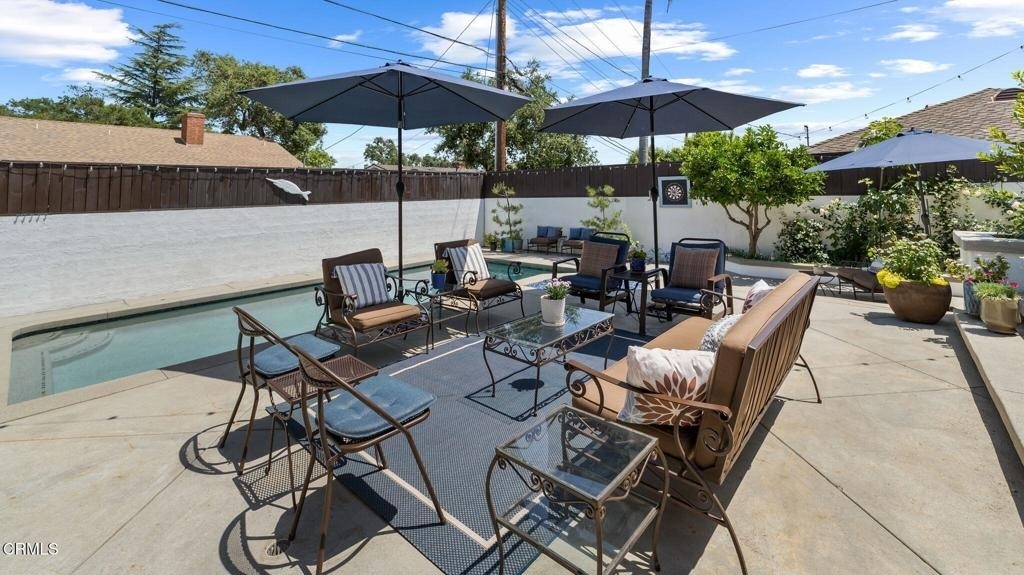 2030 N Altadena Drive - Photo 52