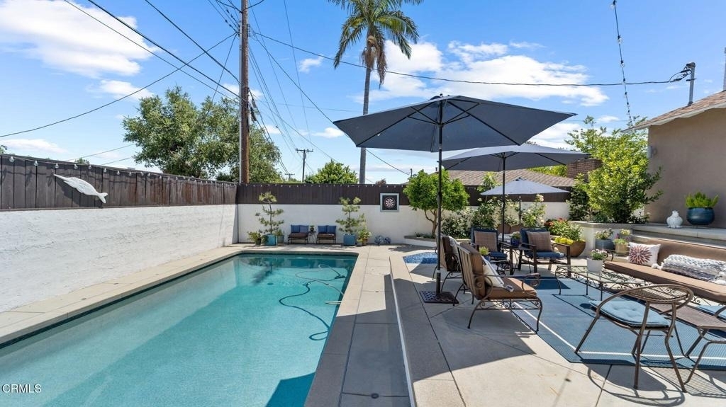 2030 N Altadena Drive - Photo 42