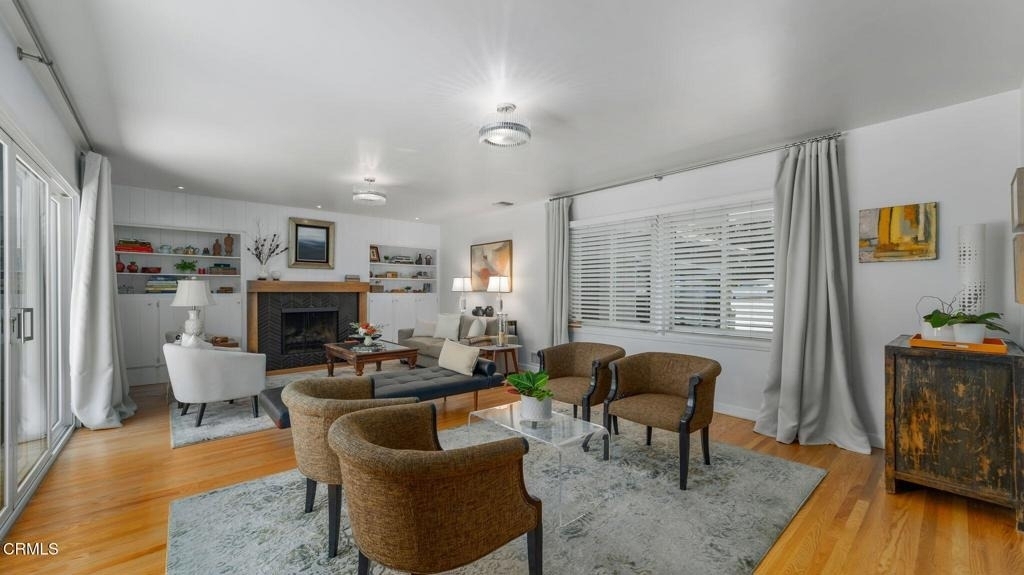 2030 N Altadena Drive - Photo 5