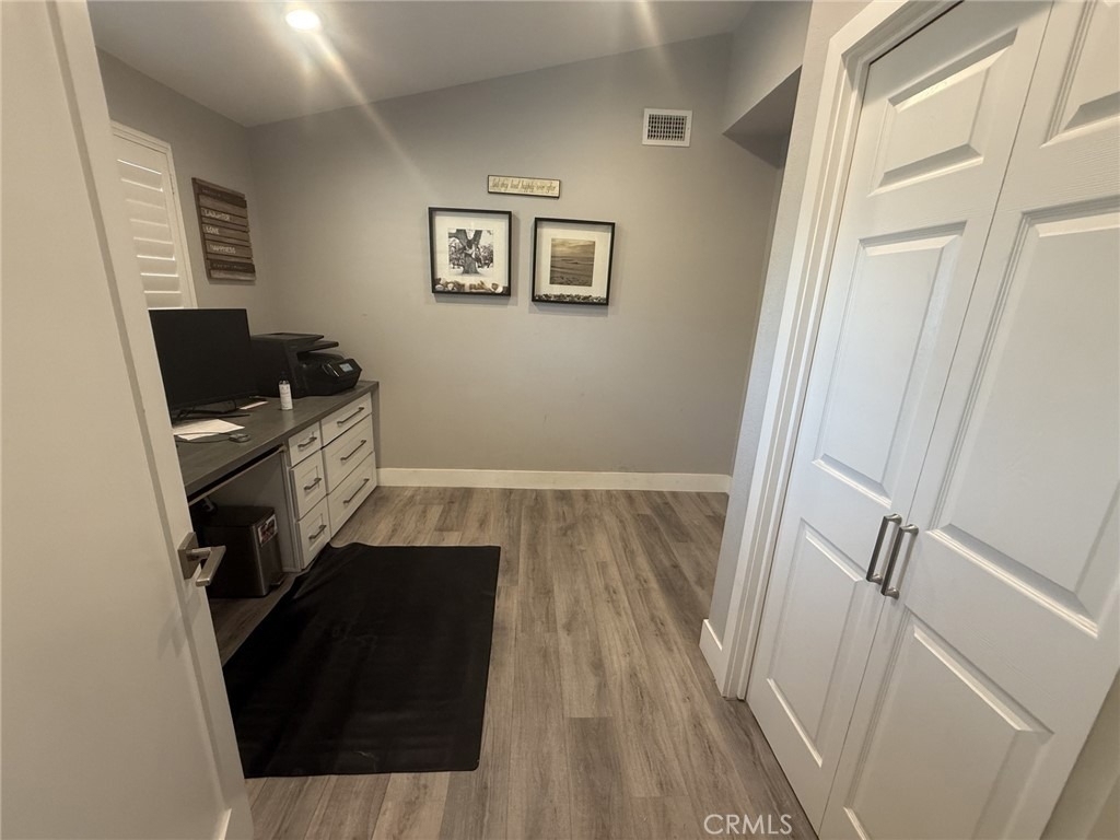 2447 Clarke - Photo 14
