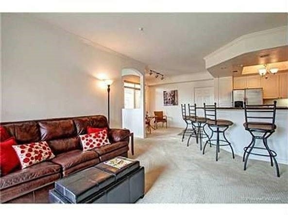 9253 Regents Road - Photo 2