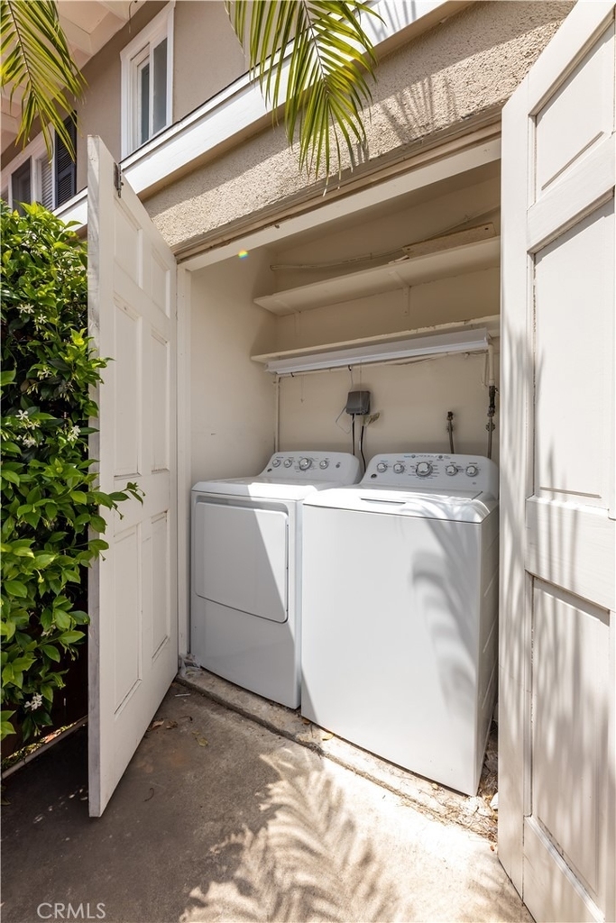 1741 Tustin Avenue - Photo 11