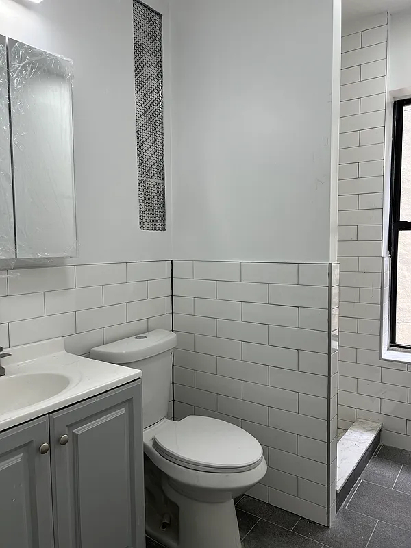 520 West 175th Street - Photo 8