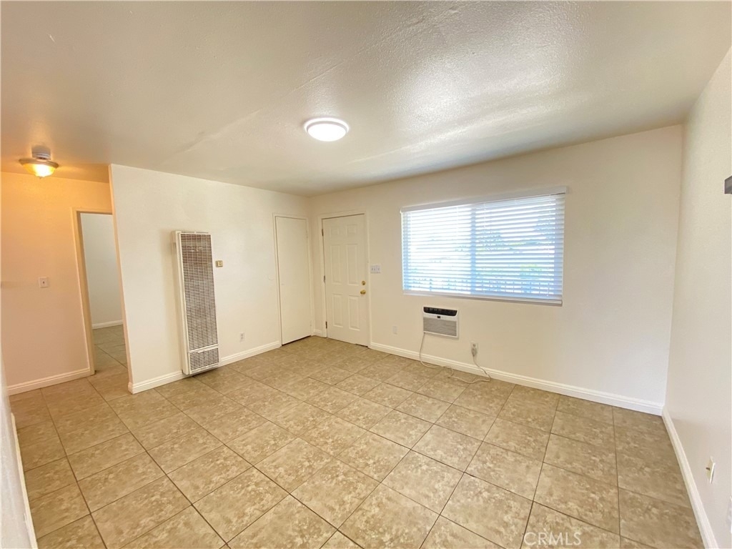 15129 Elm Court - Photo 2