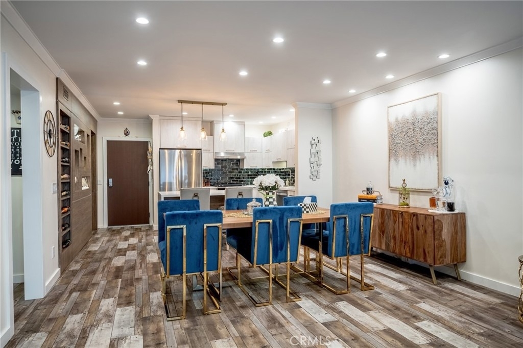 330 N Jackson Street - Photo 10