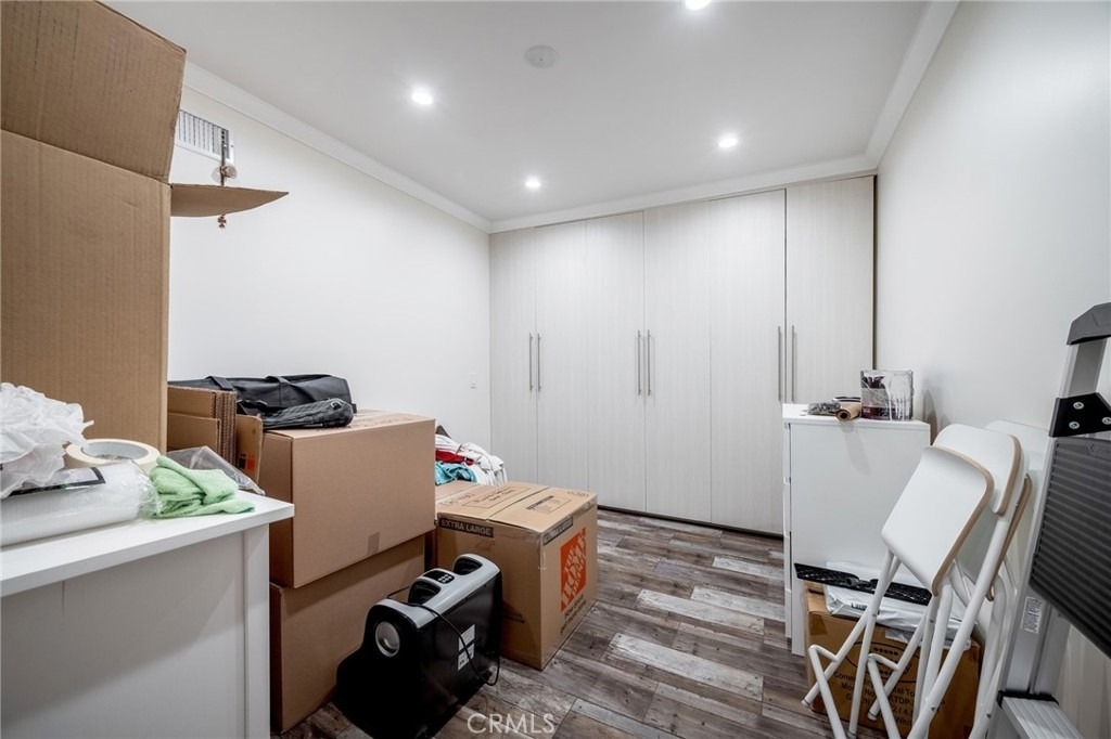 330 N Jackson Street - Photo 27