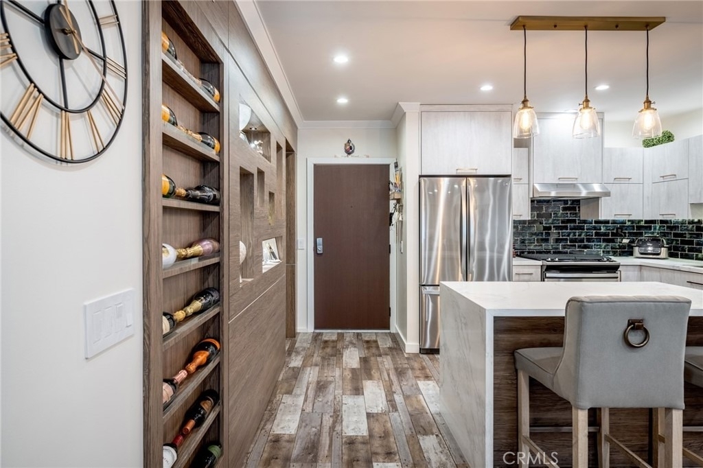 330 N Jackson Street - Photo 2