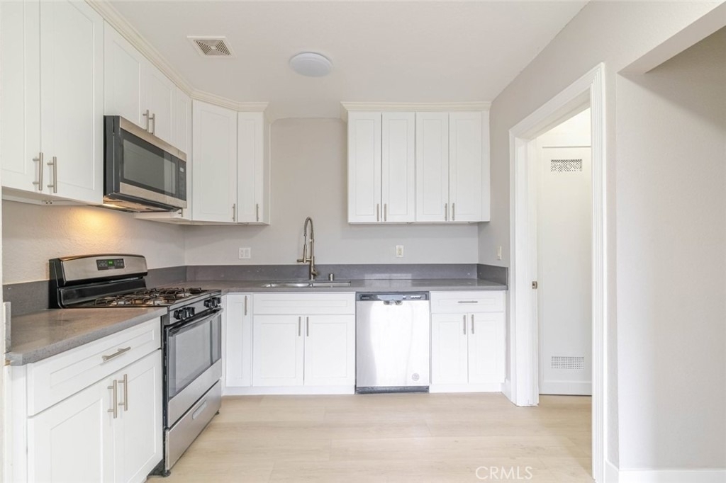 7137 Greeley Street - Photo 6