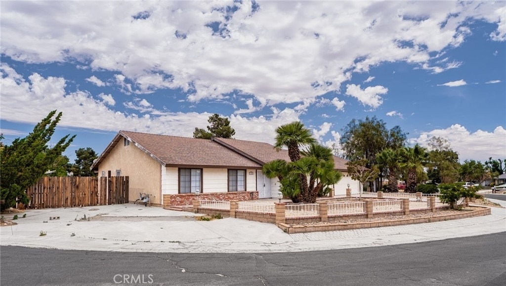 11462 Brackenfern Court - Photo 1