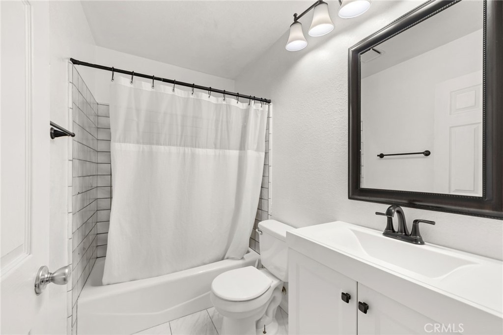 11462 Brackenfern Court - Photo 10