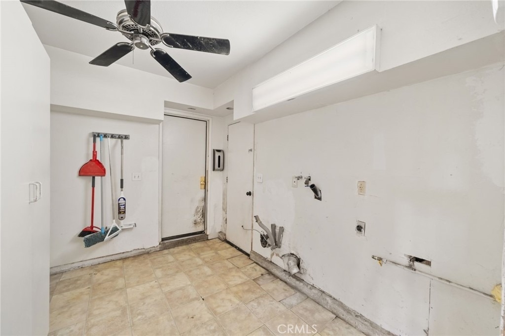 11462 Brackenfern Court - Photo 16