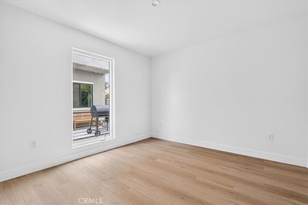 270 11th - Photo 11