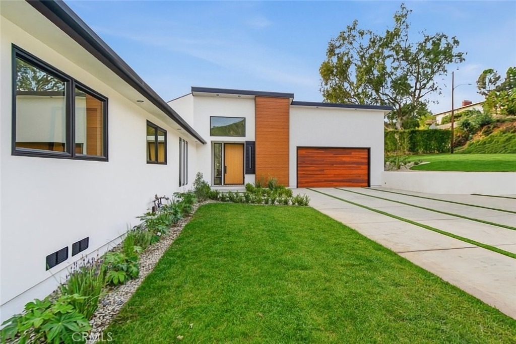1764 E Loma Alta - Photo 1