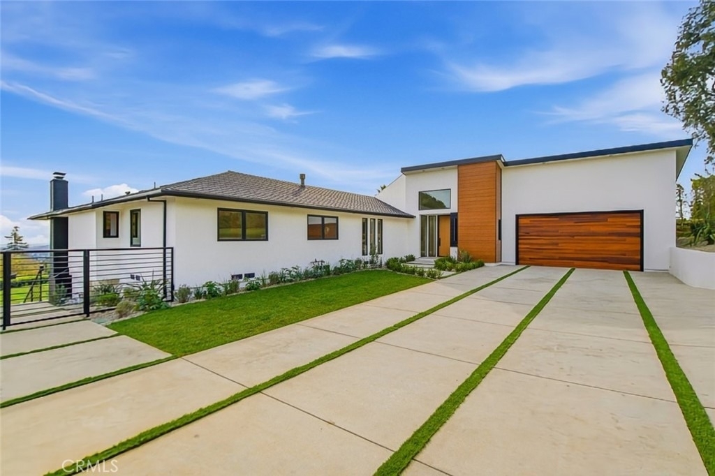 1764 E Loma Alta - Photo 0
