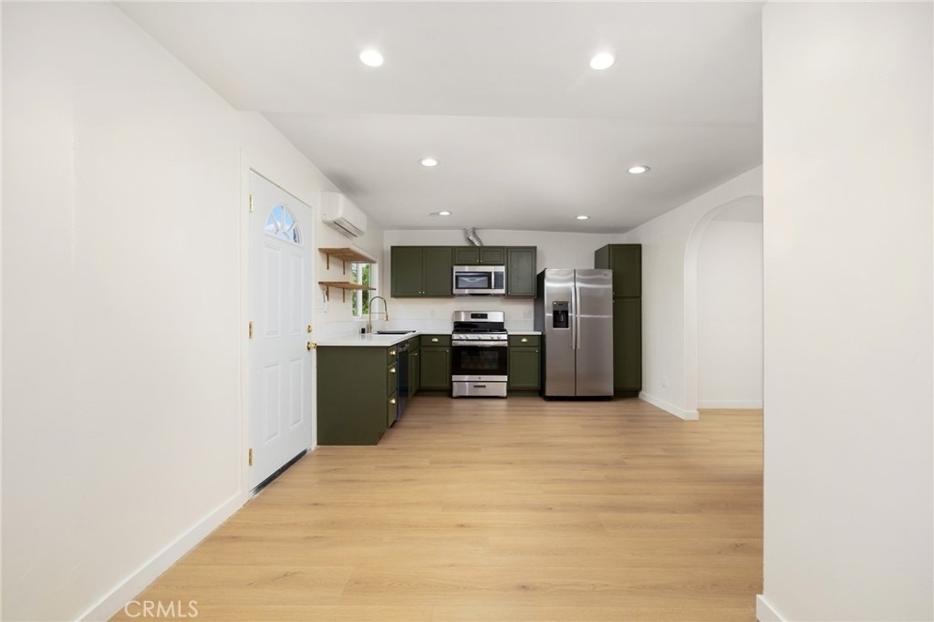 4173 York Boulevard - Photo 5