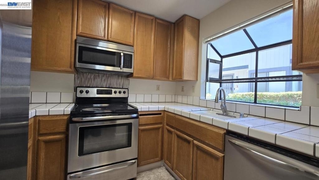 6125 Thornton Ave - Photo 1