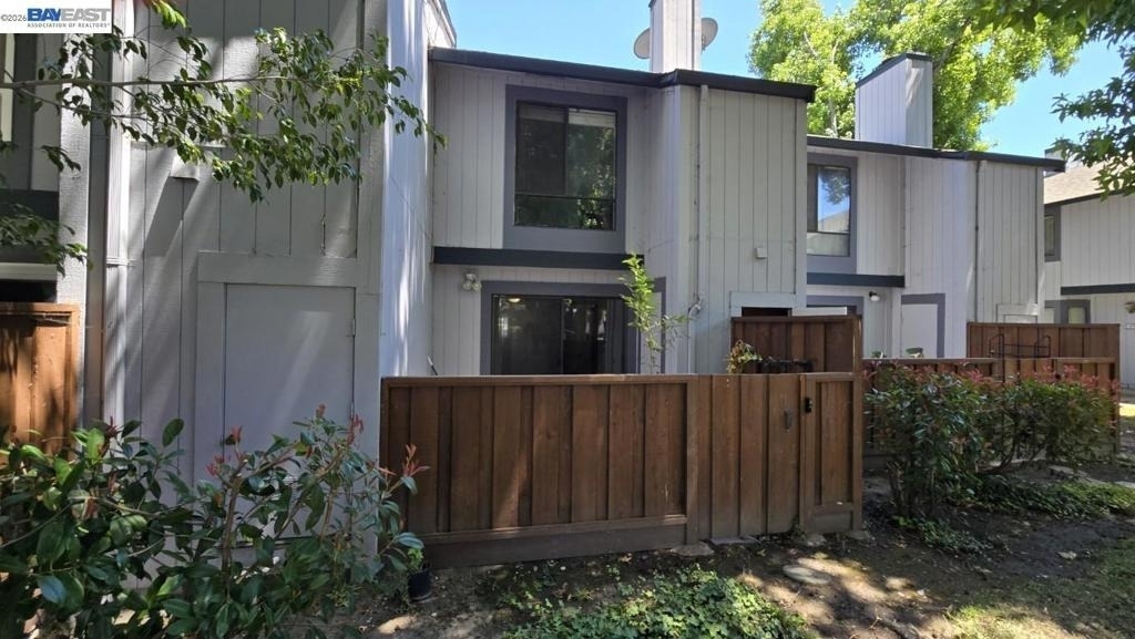 6125 Thornton Ave - Photo 3