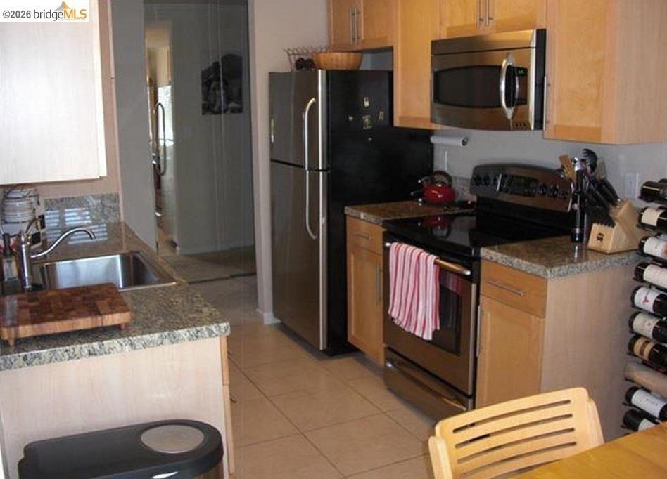 361 Masters Court - Photo 2