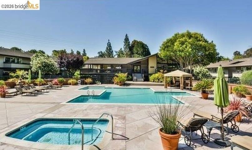 361 Masters Court - Photo 5