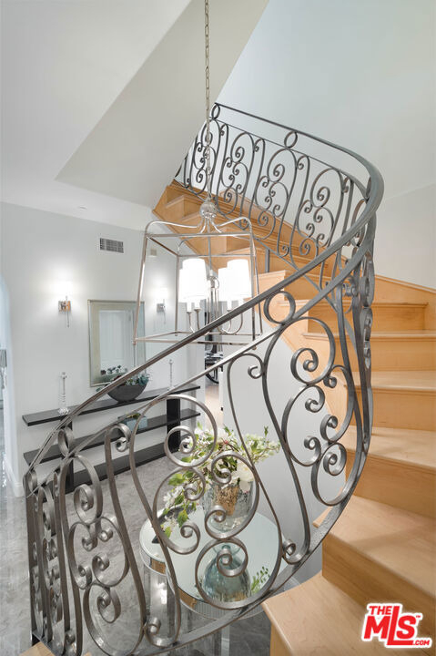 202 N Crescent Drive - Photo 11