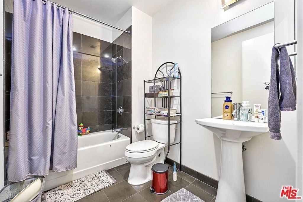 3223 W 6th Street - Photo 11
