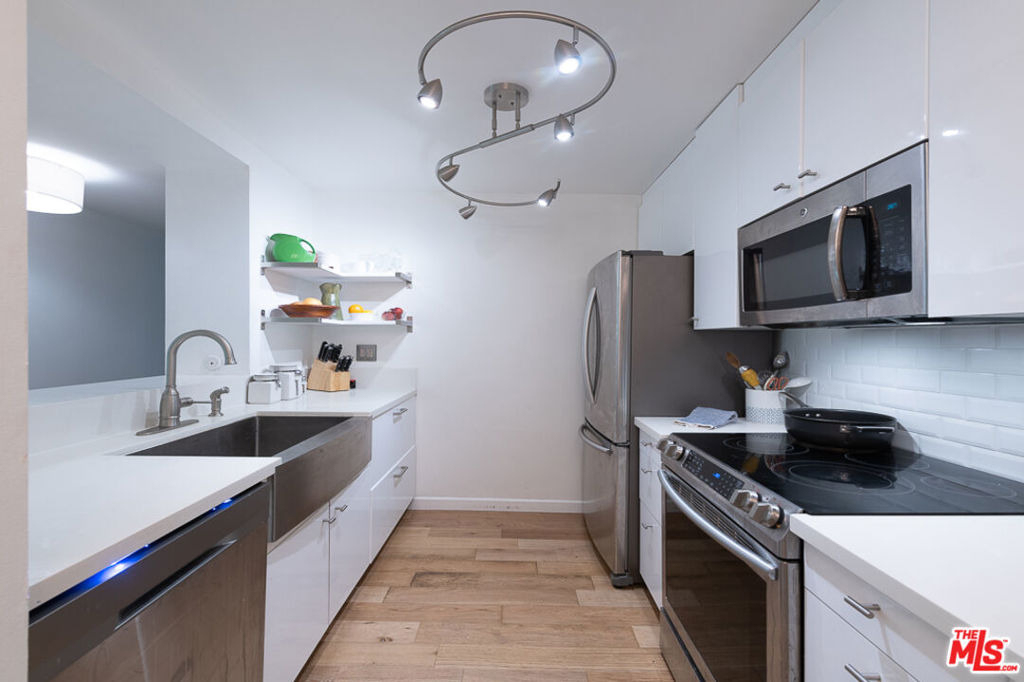 1230 Horn Avenue - Photo 8