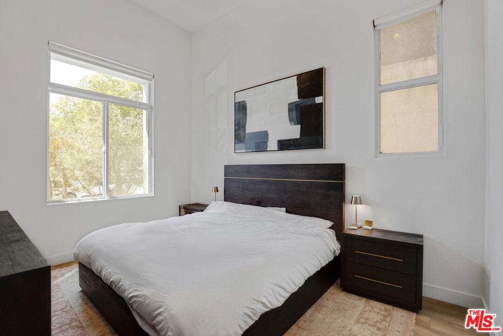 118 S Kenwood Street - Photo 10