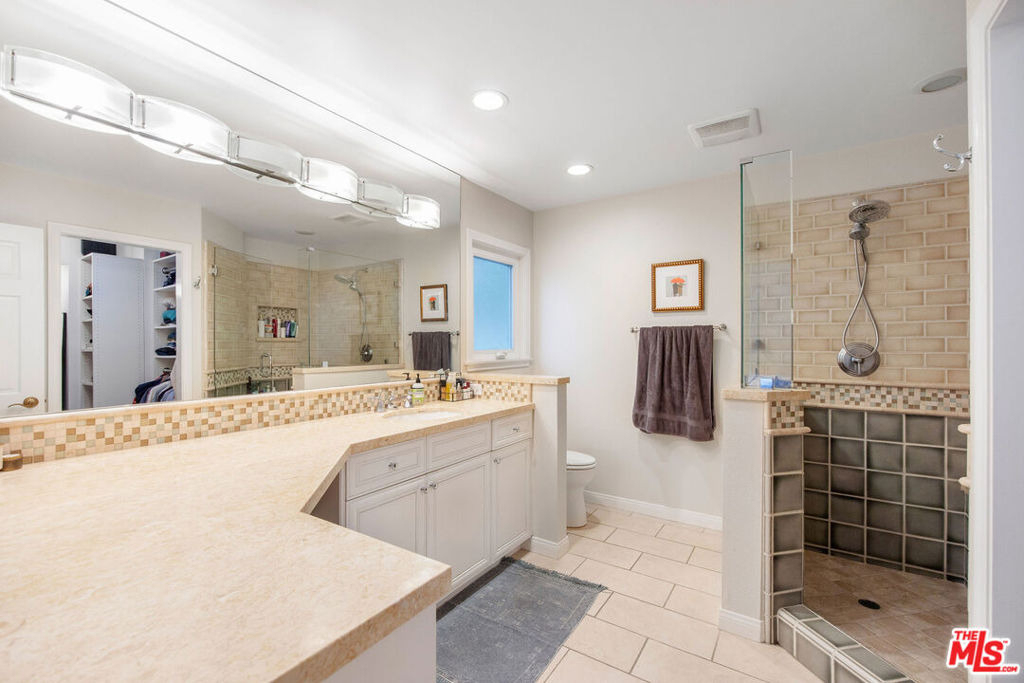 1802 California Avenue - Photo 12