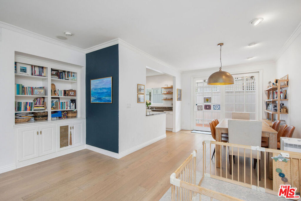 1802 California Avenue - Photo 1